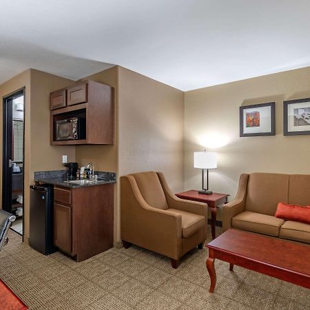 Comfort Suites Ennis Eksteriør bilde