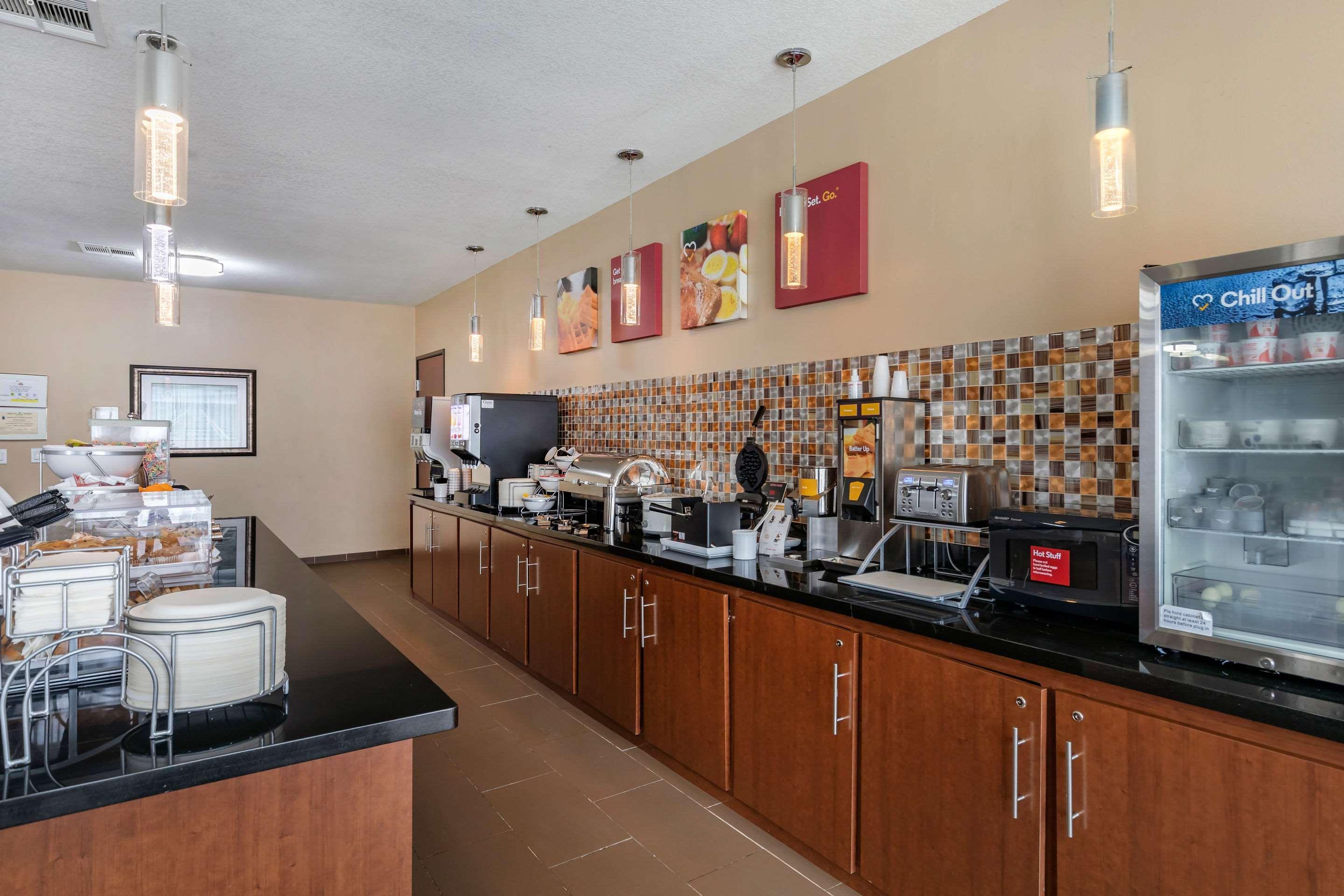 Comfort Suites Ennis Eksteriør bilde
