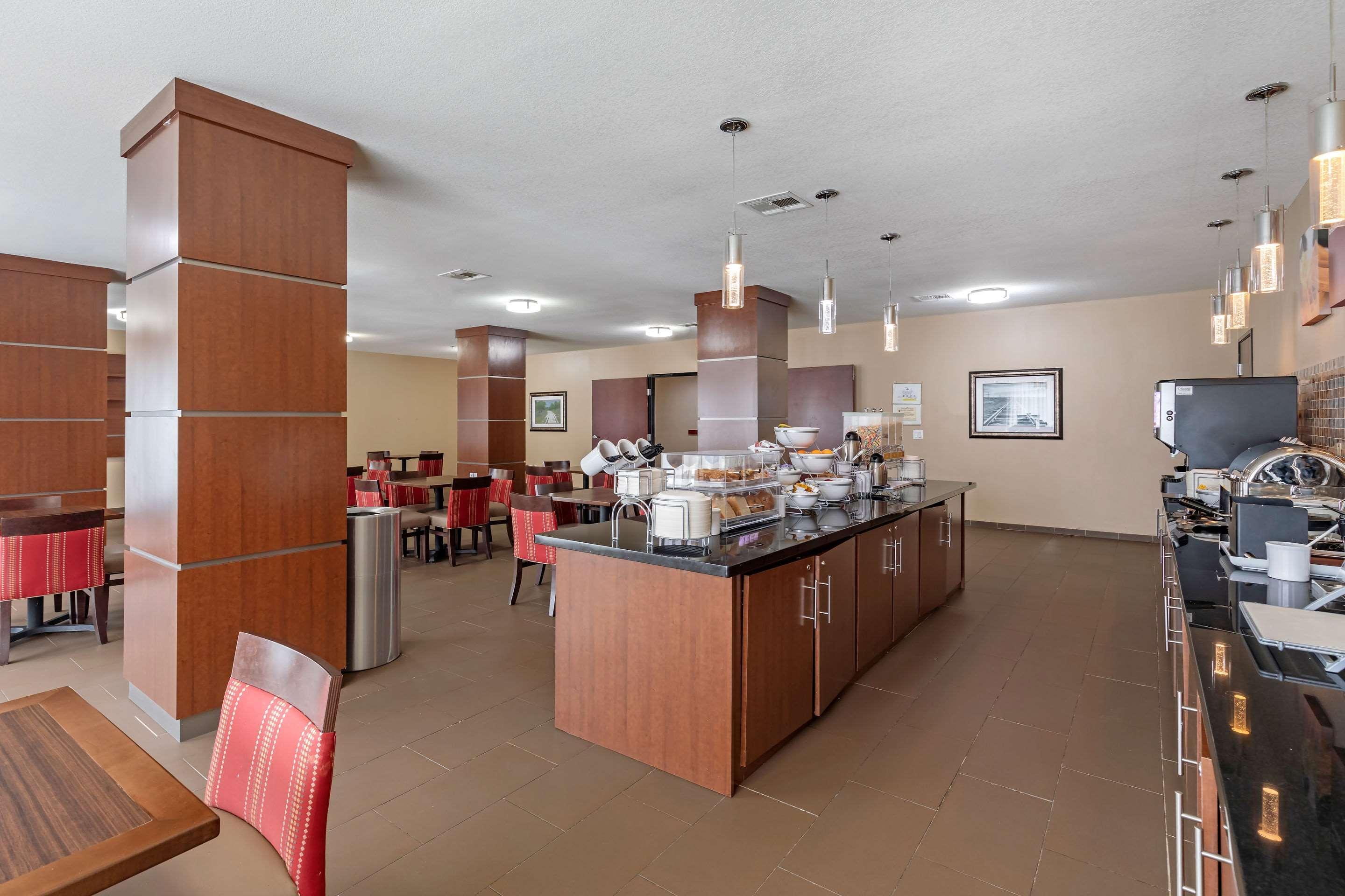 Comfort Suites Ennis Eksteriør bilde