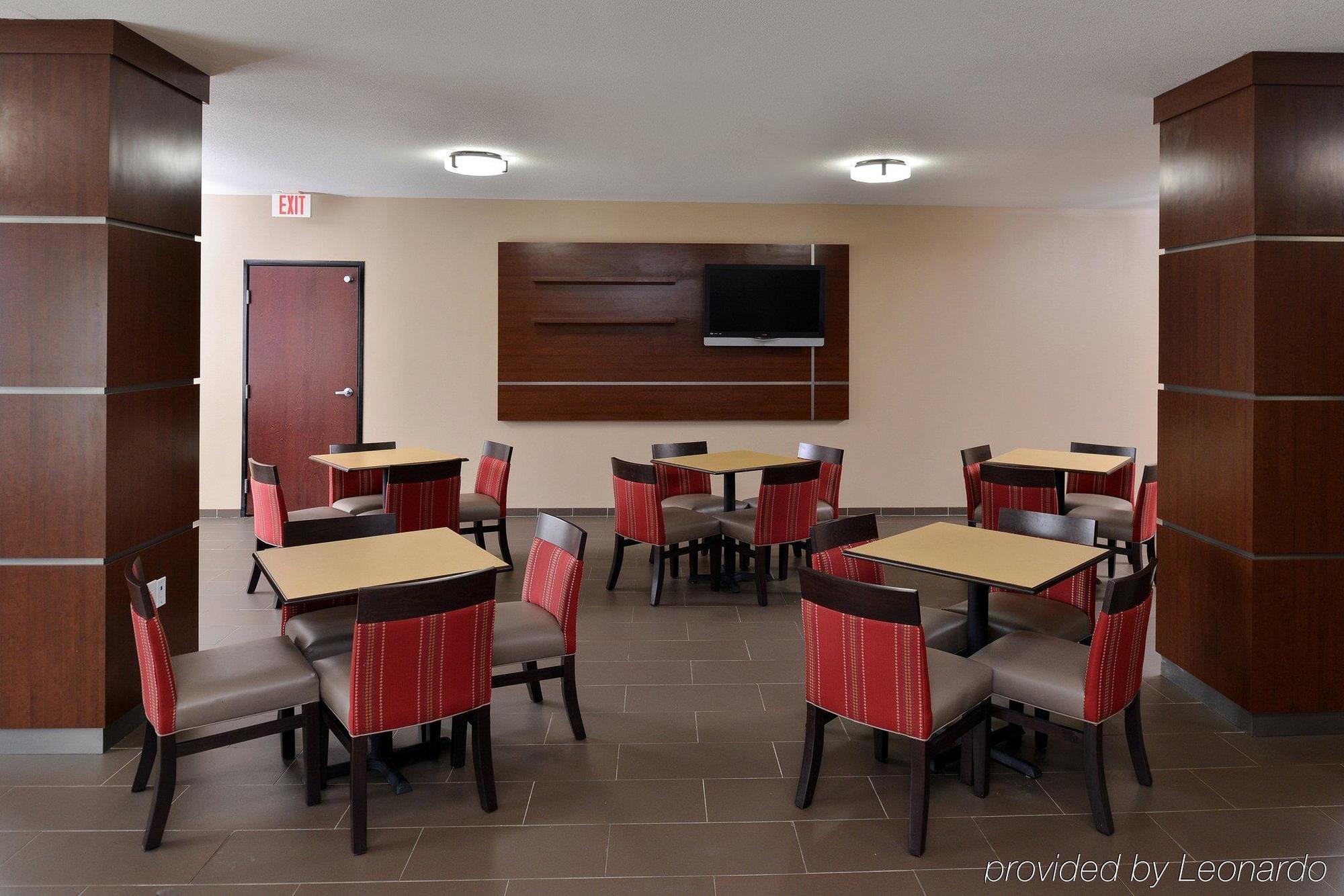 Comfort Suites Ennis Eksteriør bilde