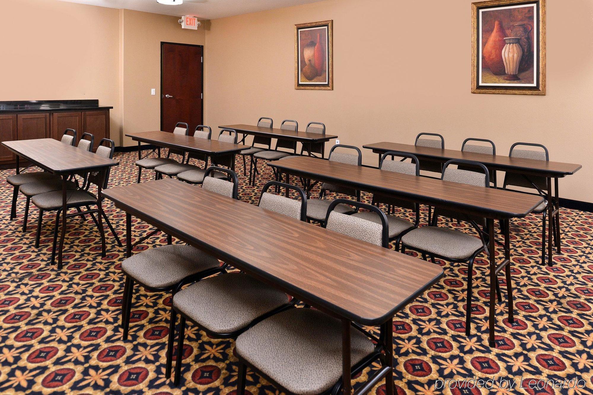 Comfort Suites Ennis Eksteriør bilde