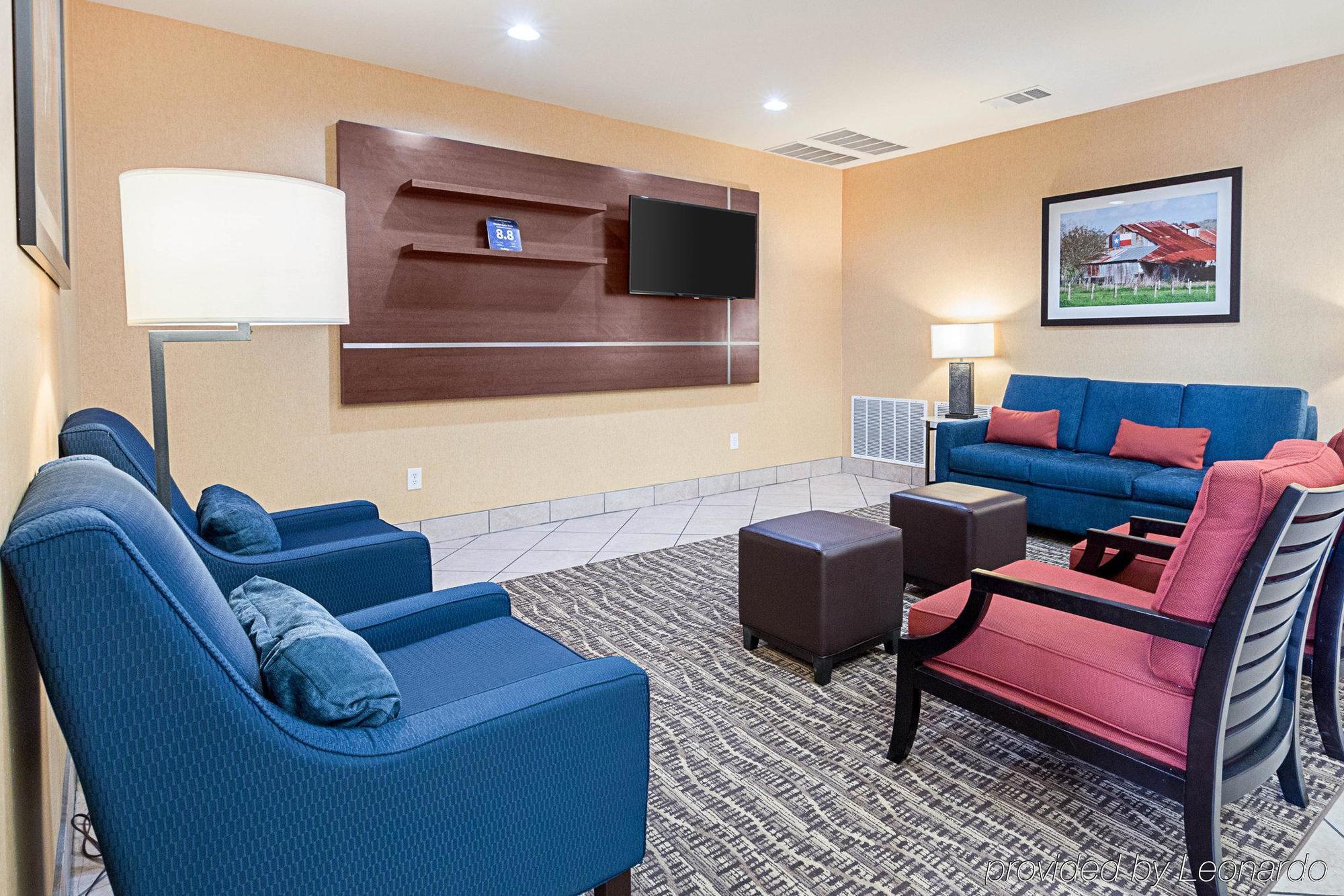 Comfort Suites Ennis Eksteriør bilde
