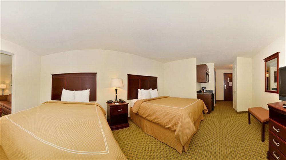 Comfort Suites Ennis Eksteriør bilde