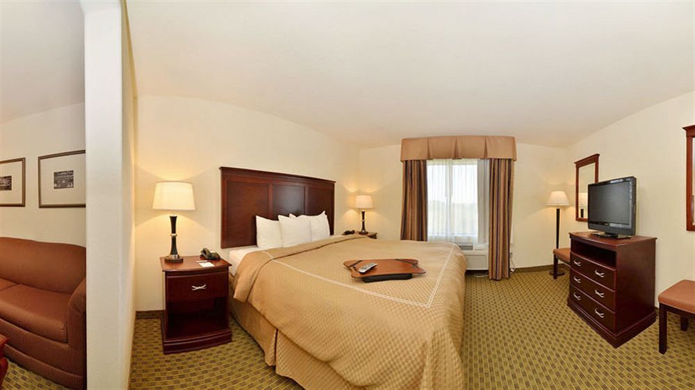 Comfort Suites Ennis Eksteriør bilde